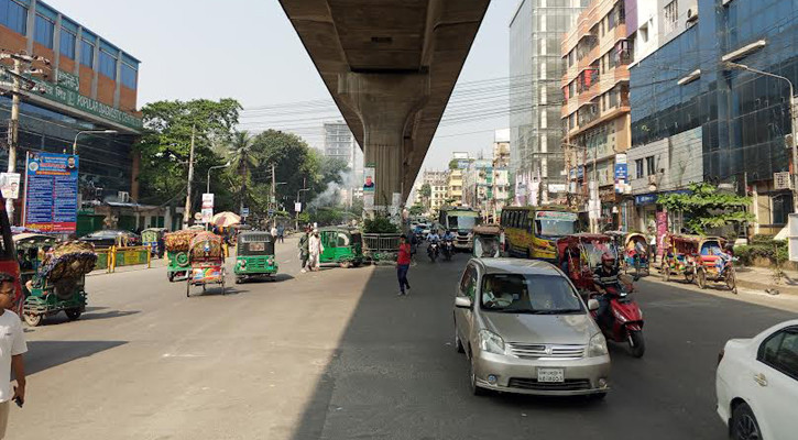 কার্যক্রম নিষিদ্ধ আ.লীগের ডাকা লকডাউনে সড়কে গণপরিবহন কম