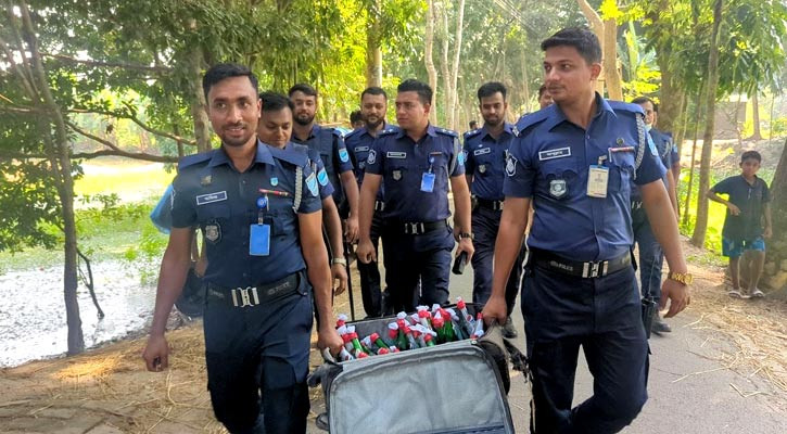 ভাঙ্গায় মহাসড়কের পাশে মিলল লাগেজভর্তি পেট্রল বোমা