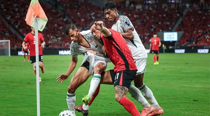 এক গোলে পিছিয়ে বিরতিতে বাংলাদেশ