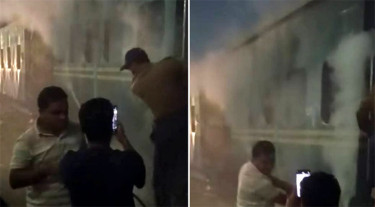 তেজগাঁওয়ে ডাম্পিংয়ের জন্য রাখা বগিতে আগুন