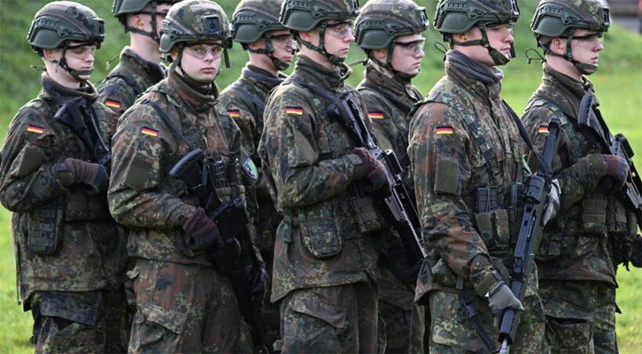 ১৮ বছর হলেই জার্মানিতে বাধ্যতামূলক সামরিক নিবন্ধন