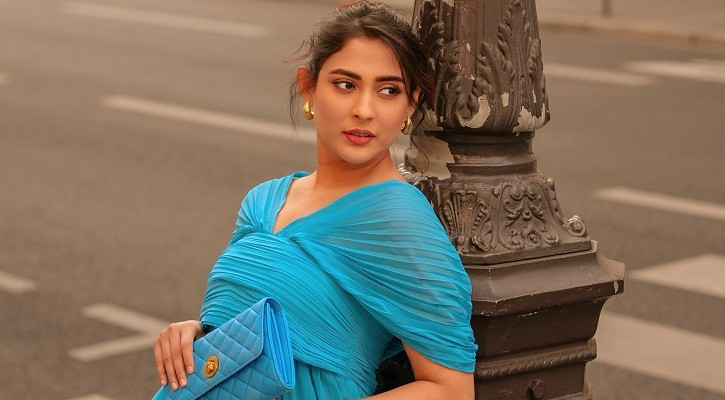 গ্রেপ্তারি পরোয়ানা জারি, যা বললেন মেহজাবীন