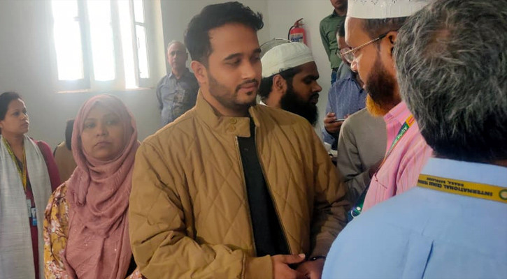 হাসিনাকে হাজারবার মৃত্যুদণ্ড দিলেও কম হবে: মীর স্নিগ্ধ