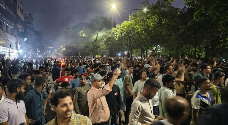 ধানমন্ডি ৩২: সন্ধ্যায় ফের উত্তেজনা