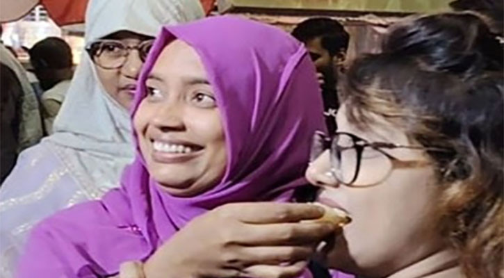 হাসিনার ফাঁসির রায়ে সন্তুষ্ঠ যশোরের রাজনীতিক ও শহীদ পরিবার