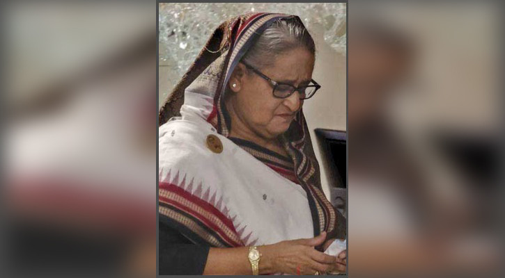 হাসিনার পক্ষ নেওয়া শিক্ষকদের চাকরিচ্যুত করতে হবে