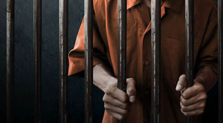 রাউজানে আগ্নেয়াস্ত্রসহ ৩ জন গ্রেপ্তার