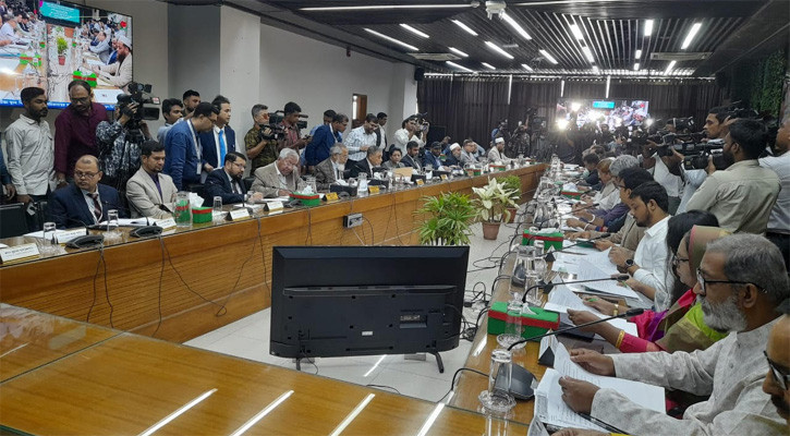 রাজনৈতিক উদ্দেশ্যে ডিসিদের রদবদল করা হচ্ছে: গোলাম পরওয়ার