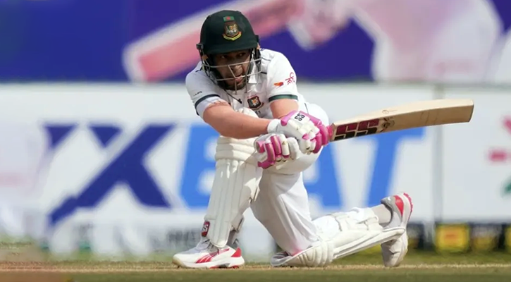 শততম টেস্টে মুশফিকের ফিফটি, দুইশ ছাড়াল বাংলাদেশ