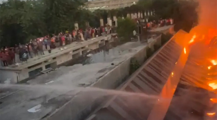 গাজীপুরে আগুন, পুড়লো কলোনির ৮০ কক্ষ