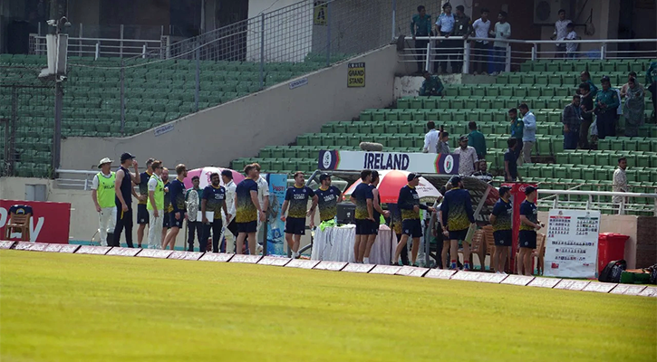 ৫.৭ মাত্রার ভূমিকম্পে মাঠে ছড়িয়ে পড়ে আতঙ্ক, খেলা বন্ধ ছিল কিছুক্ষণ