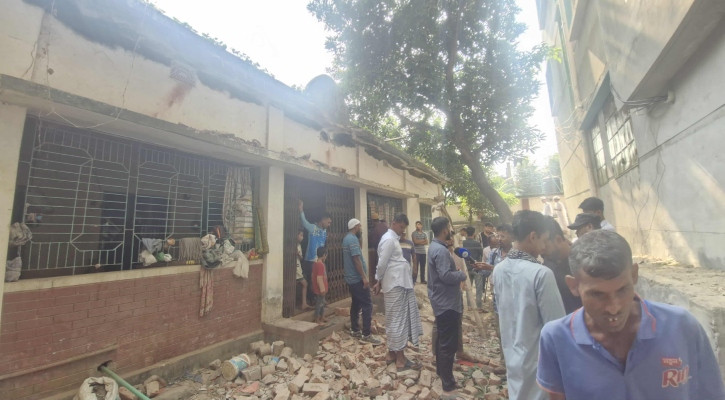 ভূমিকম্পে নরসিংদীতে আহত অর্ধশতাধিক