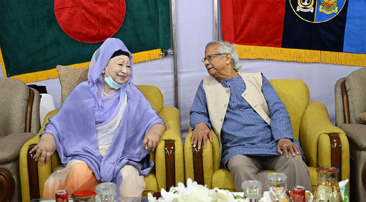 সেনাকুঞ্জে প্রধান উপদেষ্টা-বিএনপি প্রধানের সৌজন্য সাক্ষাৎ