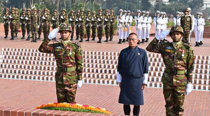 সাভার স্মৃতিসৌধে শ্রদ্ধা জানালেন ভুটানের প্রধানমন্ত্রী