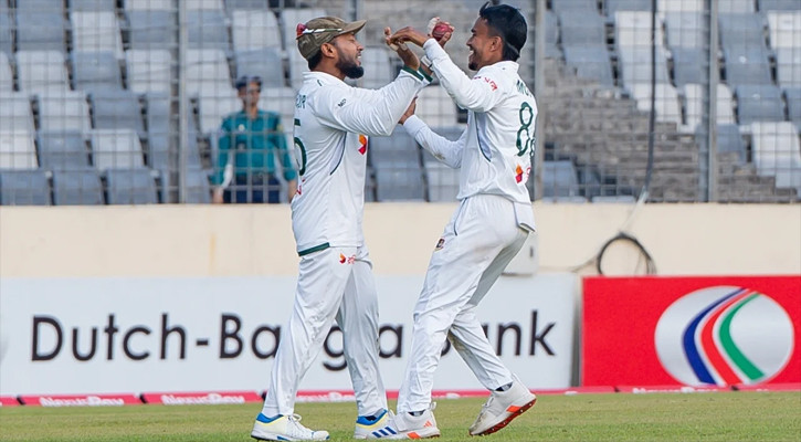 ৪ উইকেট দূরে বাংলাদেশের সিরিজ জয়