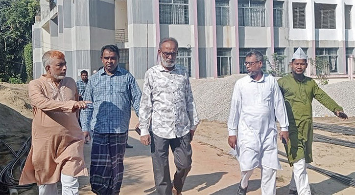 কদলপুর স্কুল পরিদর্শনে সোনালী ব্যাংক চেয়ারম্যান