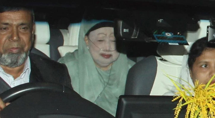 হার্ট ও ফুসফুসে জটিলতা, খালেদা জিয়া নিবিড় পর্যবেক্ষণে