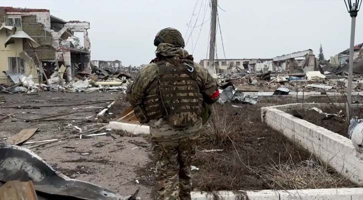 ইউক্রেন পরিকল্পনা চূড়ান্ত করতে রাশিয়ায় দূত পাঠাচ্ছেন ট্রাম্প