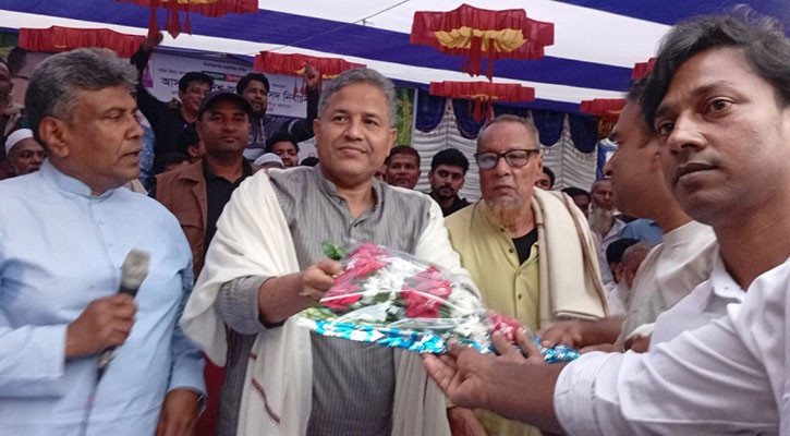 ফরিদপুরে আ.লীগের শতাধিক নেতাকর্মীর বিএনপিতে যোগদান