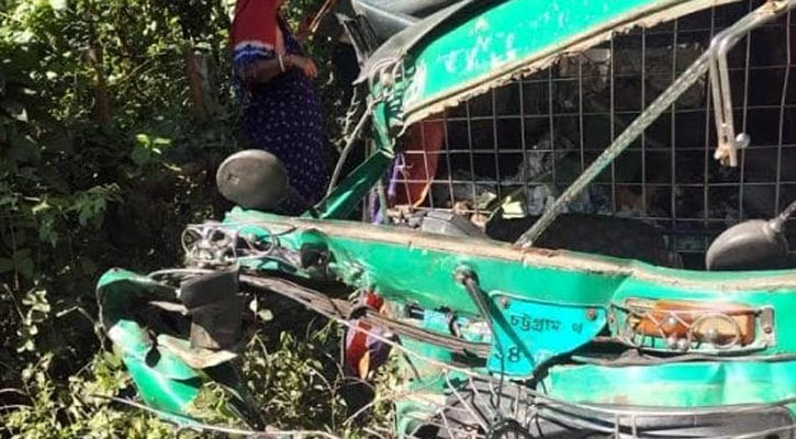 কাউখালীতে সড়ক দুর্ঘটনায় নিহত ১