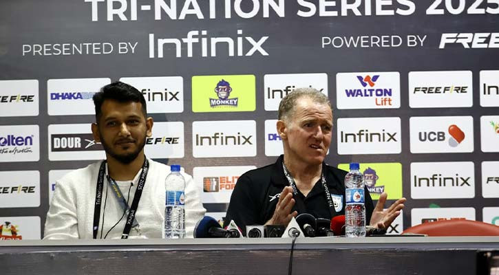 হাইলাইন ডিফেন্স নিয়ে প্রস্তুত ছিলেন মালয়েশিয়ার কোচ