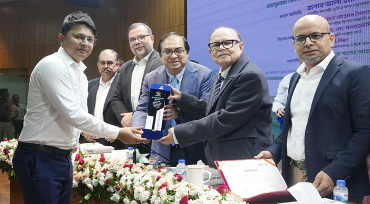 ভূমিসেবায় শ্রেষ্ঠ সীতাকুণ্ডের এসিল্যান্ড