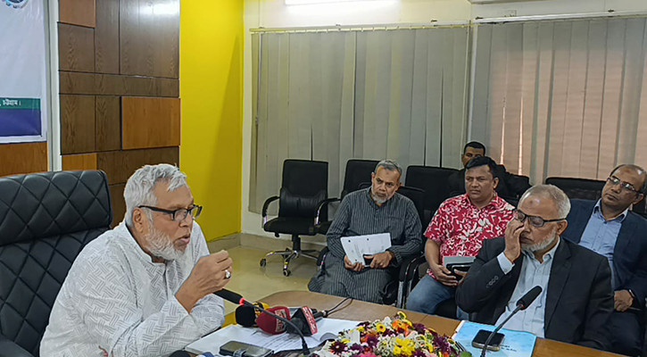 রেলে ভয়ংকর দুর্নীতি করা হয়েছে: ফাওজুল কবির খান