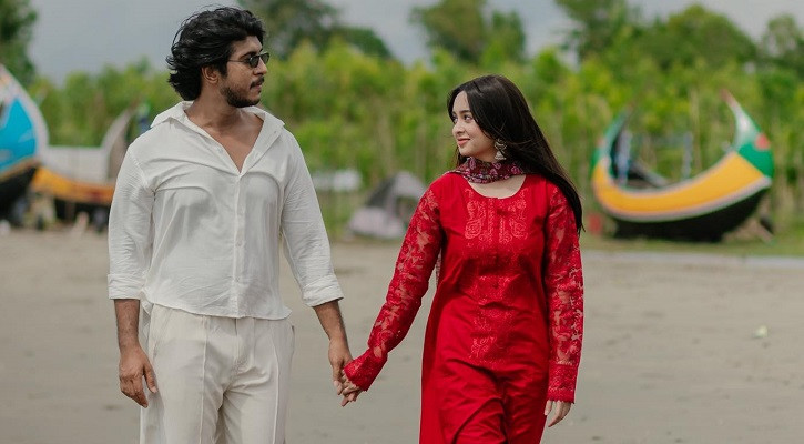 ক্যাপিটাল ড্রামায় এলো ‘ফার্স্ট লাভ’