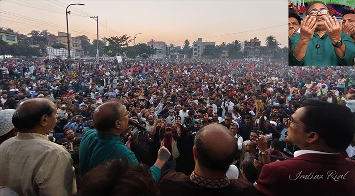 খালেদা জিয়ার সুস্থতা কামনায় দোয়া অনুষ্ঠানে কাঁদলেন তৃপ্তি