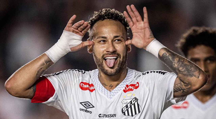 চোটের পরোয়া না করে মাঠে নেমে সান্তোসকে জেতালেন নেইমার