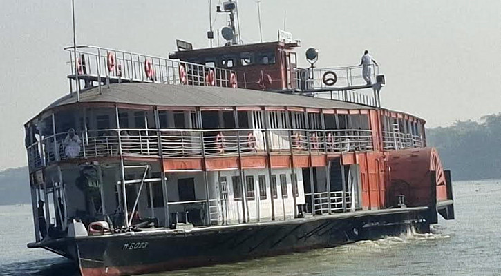 এবার বরিশাল থেকে ঢাকার উদ্দেশে যাত্রা করলো শতবর্ষী স্টিমার ‘পিএস মাহসুদ’