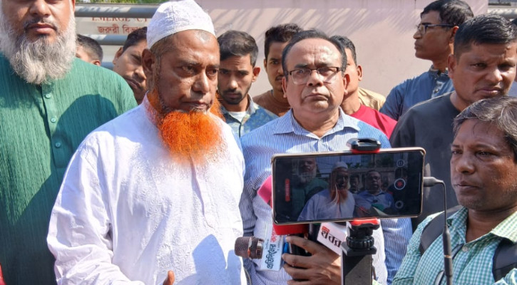 আমার জীবনের বিনিময়ে হলেও ম্যাডাম যেন সুস্থ হয়ে দেশের হাল ধরেন: মঞ্জু