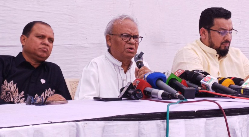 জনগণের টাকা নিজের মনেকরে পাচার করেছেন হাসিনা ও তার লোকেরা