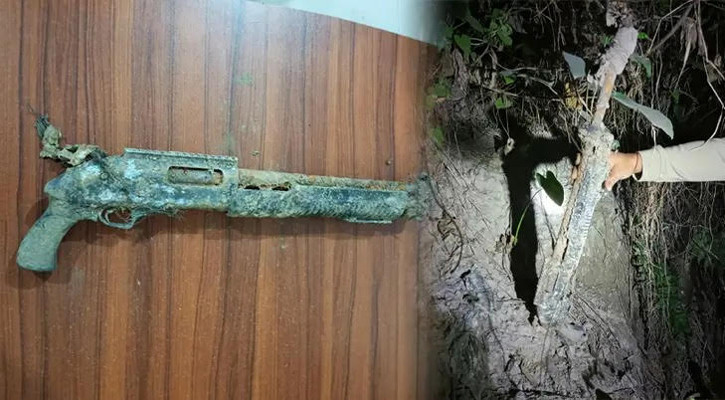 পুকুর পাড়ের ঝোপে মিলল লুট হওয়া শটগান