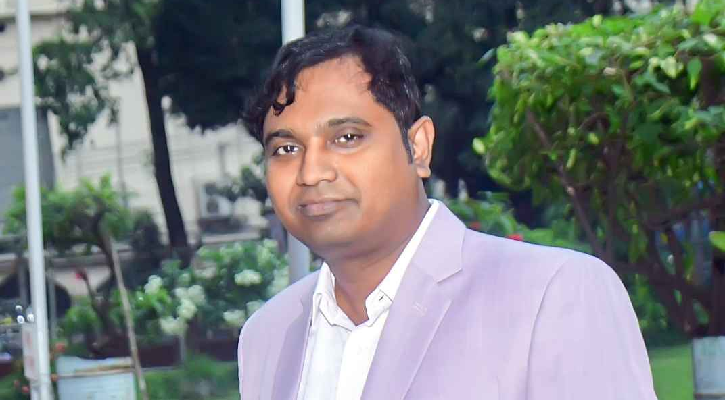 ২৫০ নাটক নির্মাণের রেকর্ড রাজীব মনি দাসের