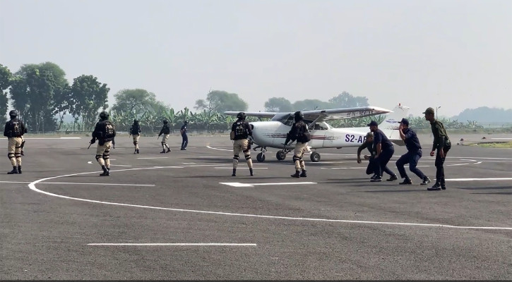 চার্টার্ড ফ্লাইটে বোমার খবর! শাহ মখদুমে নিরাপত্তা মহড়ায় যা দেখা গেল