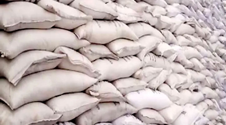 আরব আমিরাত-মরক্কো থেকে ৮০ টন সার কিনবে সরকার