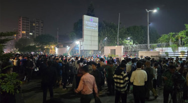 খালেদা জিয়াকে দেখতে এভারকেয়ারে তিন বাহিনীর প্রধান