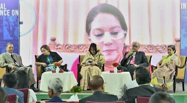 সেন্ট মার্টিনে প্রবাল রক্ষায় কড়াকড়ি: পরিবেশ উপদেষ্টা