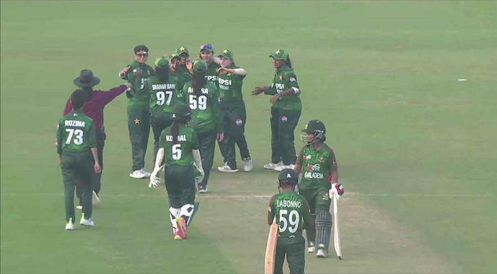 পাকিস্তানকে ৮৮ রানে আটকে দিয়েও হারল মেয়েরা