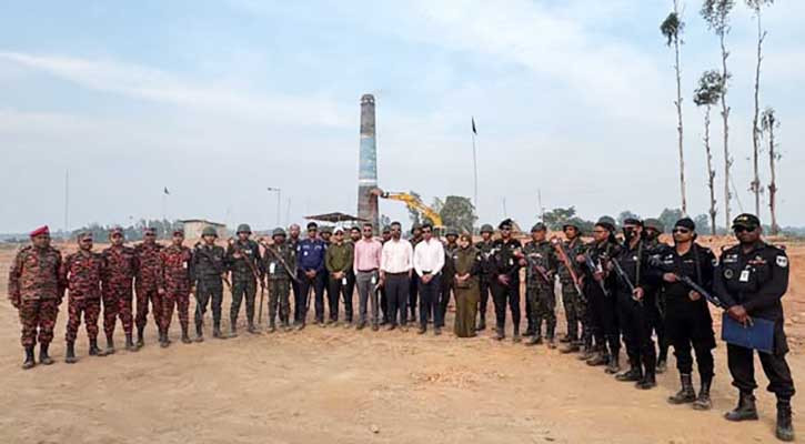 ফটিকছড়িতে গুঁড়িয়ে দেওয়া হলো ৯ অবৈধ ইটভাটা