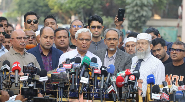 মধ্যরাতের পর খালেদা জিয়াকে লন্ডন নেওয়া হবে