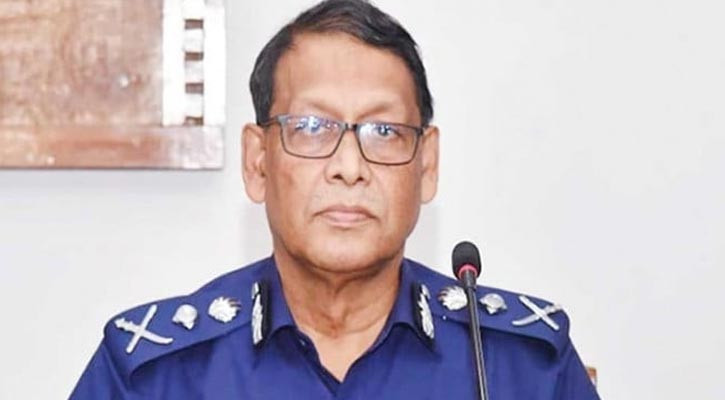 ২৪ ঘণ্টার মধ্যে আইজিপিকে অপসারণে আইনি নোটিশ
