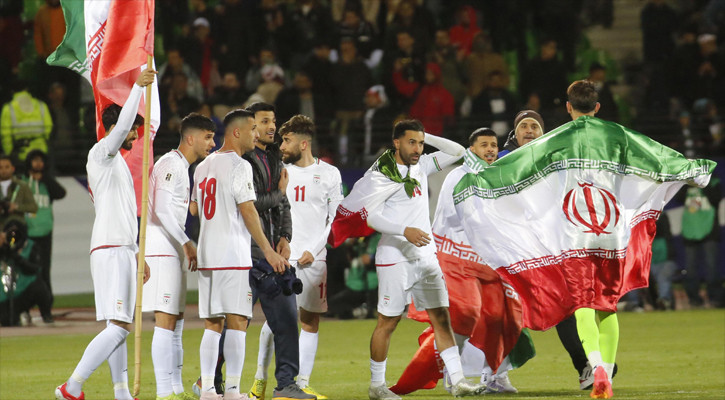 বয়কটের হুমকি দিয়ে সুর নরম, যুক্তরাষ্ট্রের পথে ইরান কোচ