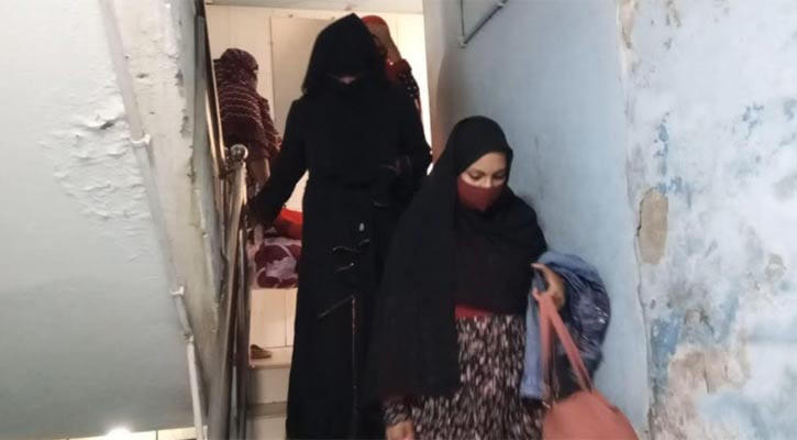 ফরিদপুরে আবাসিক হোটেলে অভিযান, আটক ৩