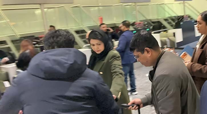 দেশের উদ্দেশ্যে লন্ডন থেকে রওনা দিলেন জোবাইদা রহমান