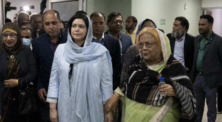 শাশুড়ির পাশেই আছেন জুবাইদা