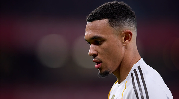 চোটে আবারও মাঠের বাইরে আর্নল্ড