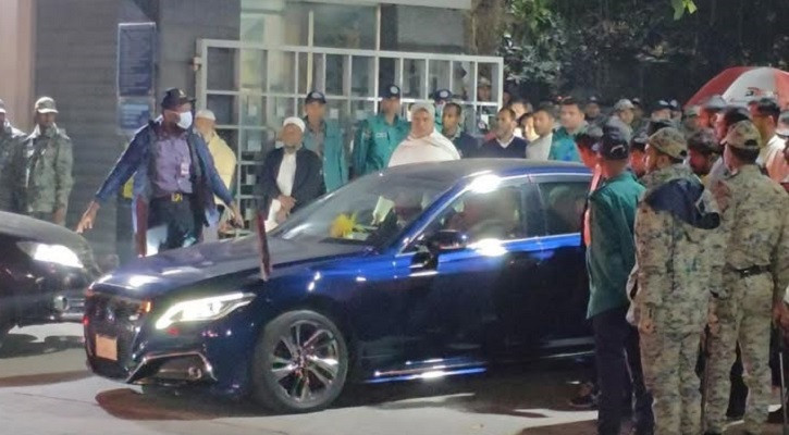 মেডিকেল বোর্ডের জরুরি বৈঠক শেষে এভারকেয়ার ছাড়লেন জুবাইদা রহমান