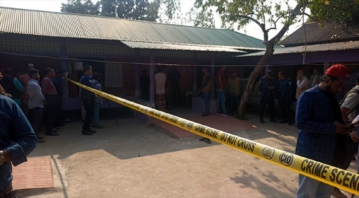 রংপুরে মুক্তিযোদ্ধা ও তার স্ত্রীর গলাকাটা লাশ উদ্ধার